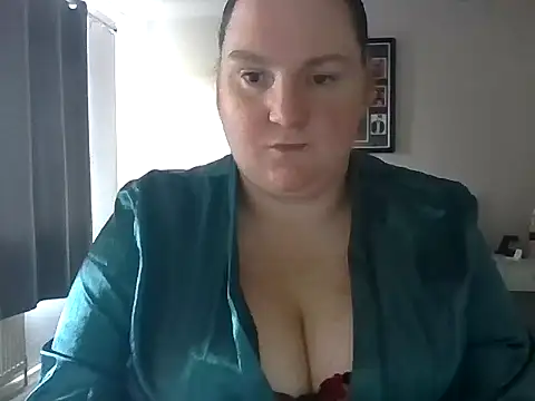 LumaBelleX online show from July 23, 8:45 am
