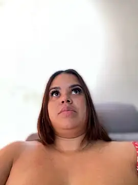 Snapshot of AliceStarshine chatting on February 9, 9:28 pm AliceStarshine online show from February 9, 9:28 pm