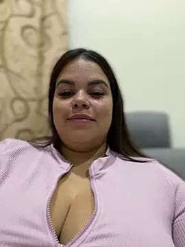 Snapshot of AliceStarshine chatting on February 14, 3:22 am AliceStarshine online show from February 14, 3:22 am