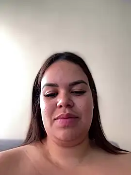 Snapshot of AliceStarshine chatting on February 14, 2:12 pm AliceStarshine online show from February 14, 2:12 pm