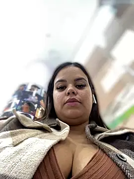 Snapshot of AliceStarshine chatting on February 21, 8:05 pm AliceStarshine online show from February 21, 8:05 pm