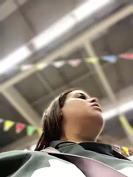 Snapshot of AliceStarshine chatting on March 7, 10:43 pm AliceStarshine online show from March 7, 10:43 pm