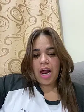 Snapshot of AliceStarshine chatting on March 15, 2:46 am AliceStarshine online show from March 15, 2:46 am