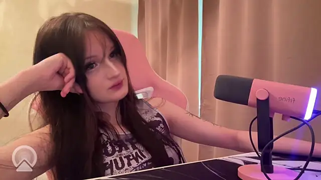 YunaVelour online show from July 9, 9:46 am