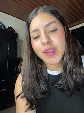 lamarucha nora online show from July 8, 12:37 am
