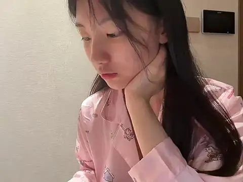 Snapshot of miumikkkki chatting on July 7, 11:25 am miumikkkki online show from July 7, 11:25 am