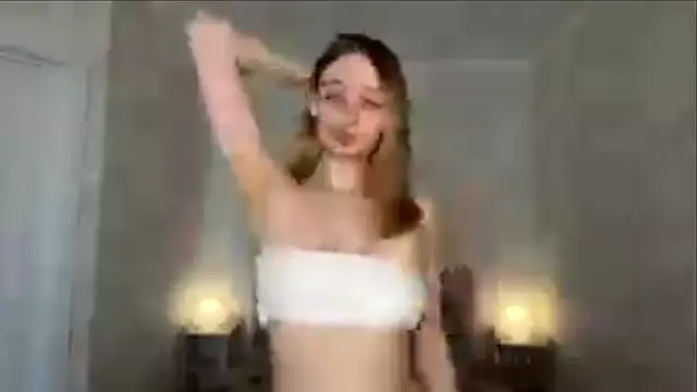 Beach Alicee online show from July 9, 1:59 pm