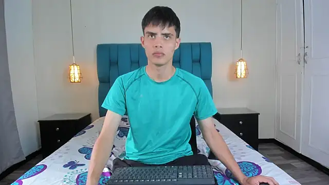 Snapshot of Thiago_Firee chatting on July 17, 12:23 pm Thiago Firee online show from July 17, 12:23 pm