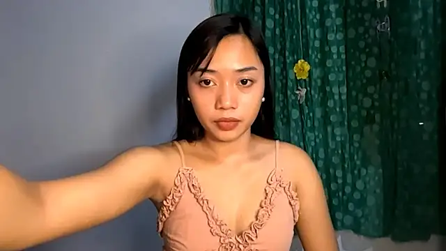 MickieCostlow online show from July 14, 9:36 am