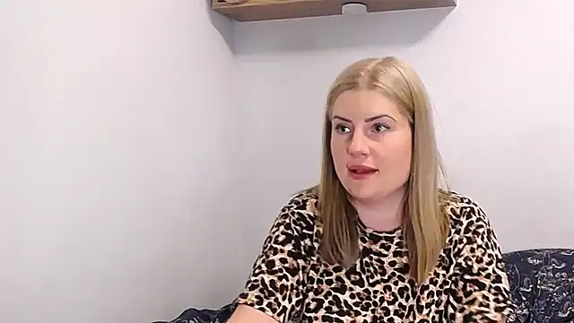 alisenties online show from July 6, 2:47 pm