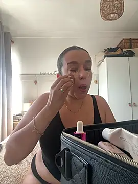 MrsMischief online show from August 3, 8:46 am
