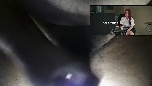 Snapshot of aston2332 chatting on July 13, 8:44 pm aston2332 online show from July 13, 8:44 pm