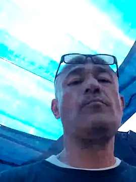 Snapshot of num-knotts chatting on July 19, 8:34 pm num-knotts online show from July 19, 8:34 pm