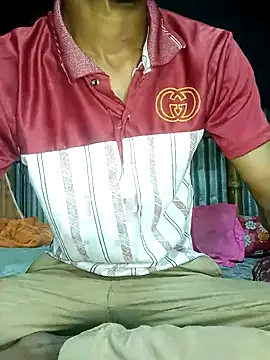 Snapshot of Boy_live8 chatting on July 17, 6:31 am Boy live8 online show from July 17, 6:31 am