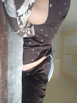 Curvy Bhabhi  online show from August 5, 11:02 am