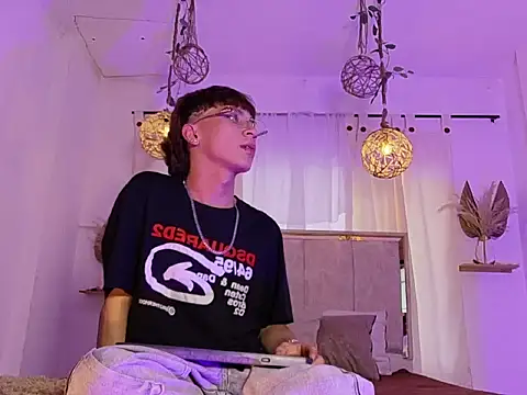 Xander Grey online show from July 17, 7:52 pm
