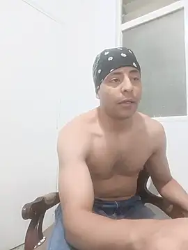 Snapshot of Cris_LaCobra_ chatting on July 24, 10:41 pm Cris LaCobra online show from July 24, 10:41 pm