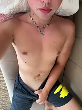 Lucas Macdick online show from July 20, 6:17 am