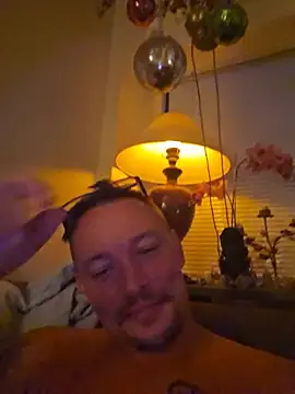 Snapshot of StunGunn88 chatting on July 22, 2:03 am StunGunn88 online show from July 22, 2:03 am