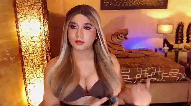 BigCumHuntersxx online show from March 2, 9:42 am