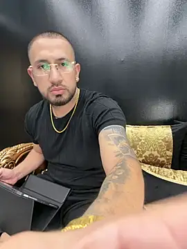 PetiteAndAlpha online show from August 1, 2:27 pm