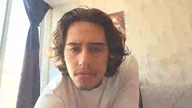 Snapshot of Edward_51 chatting on July 28, 2:13 pm Edward 51 online show from July 28, 2:13 pm