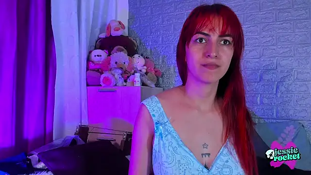 jessierocketx online show from September 30, 3:33 am