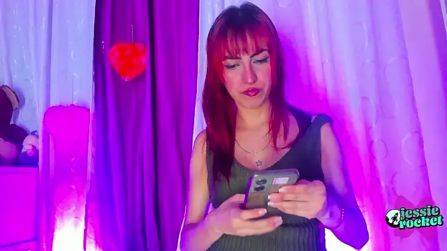 Snapshot of jessierocketx chatting on March 15, 8:37 pm jessierocketx online show from March 15, 8:37 pm