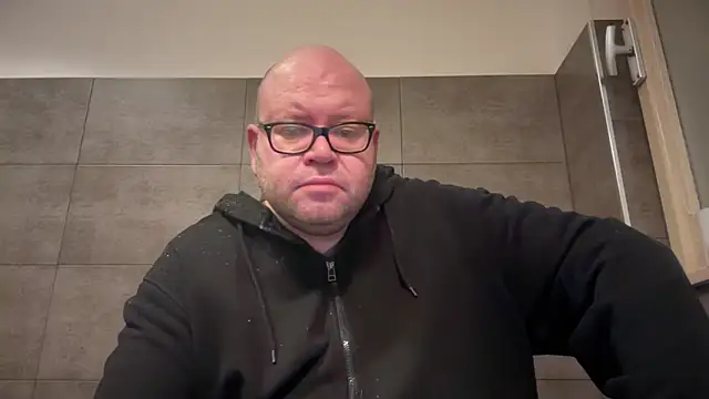 theitalianbear online show from October 22, 4:02 am