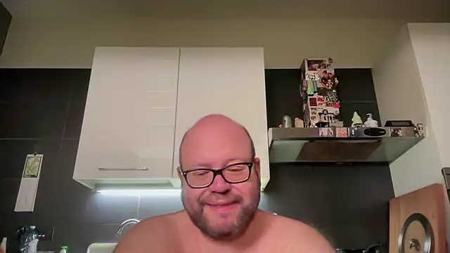 theitalianbear online show from May 15, 11:23 pm