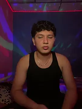 Eduardosexy  online show from August 8, 12:13 am