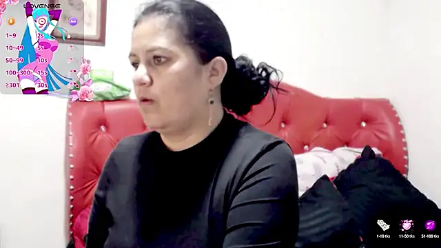 Snapshot of sexy_jhoan88 chatting on March 23, 12:47 am sexy jhoan88 online show from March 23, 12:47 am