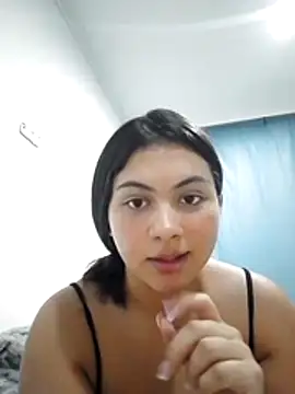 Snapshot of Neferaa chatting on July 31, 2:44 am Neferaa online show from July 31, 2:44 am