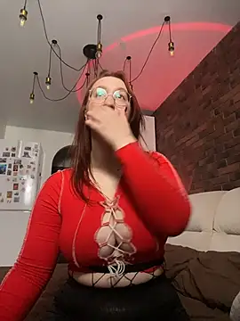 FlareFoxy online show from July 28, 8:01 pm