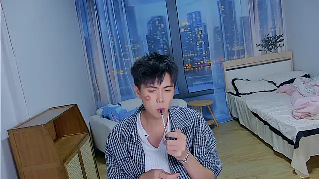 Snapshot of xiaoyang-FF chatting on July 28, 5:56 pm xiaoyang-FF online show from July 28, 5:56 pm
