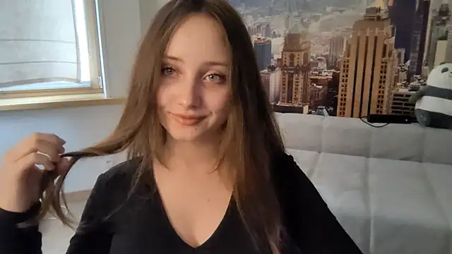 EvaSoShy online show from August 3, 9:04 am