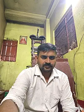 rahul8824 online show from August 3, 9:26 am