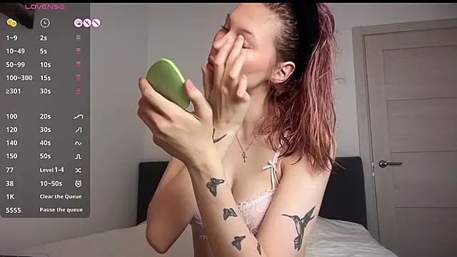 delannaspriitzz online show from July 31, 4:23 am