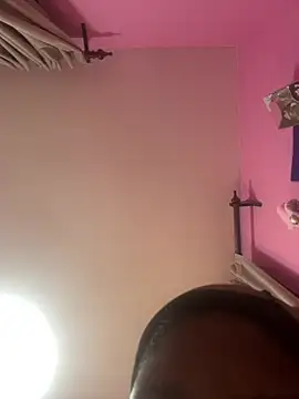 YummyGirlBubbles online show from August 1, 2:44 am
