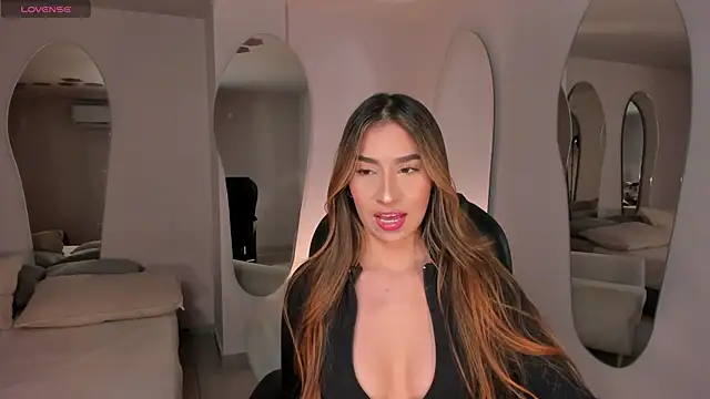 Snapshot of ChristySeaX chatting on August 2, 11:19 am ChristySeaX online show from August 2, 11:19 am