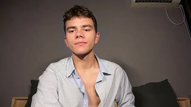 Just Max02 online show from August 4, 3:58 pm