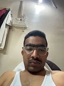 ronzy 69 online show from August 3, 4:00 pm
