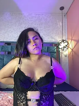 sophia pink20 online show from August 3, 12:10 pm