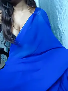 Snapshot of Rosy_Just18 chatting on August 5, 5:21 am Rosy Just18 online show from August 5, 5:21 am