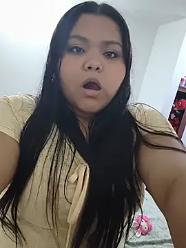 Snapshot of ChloeMoons chatting on August 8, 3:30 am ChloeMoons online show from August 8, 3:30 am