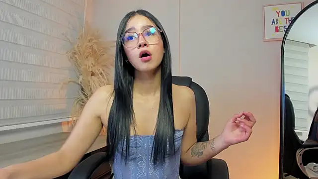 Snapshot of sweet__obsession__ chatting on August 5, 7:49 pm sweet obsession online show from August 5, 7:49 pm