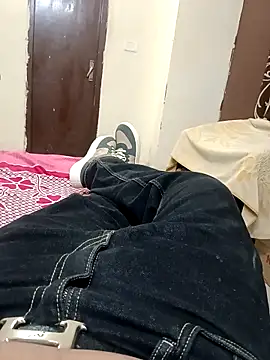 Manish48609 online show from April 9, 2:22 pm