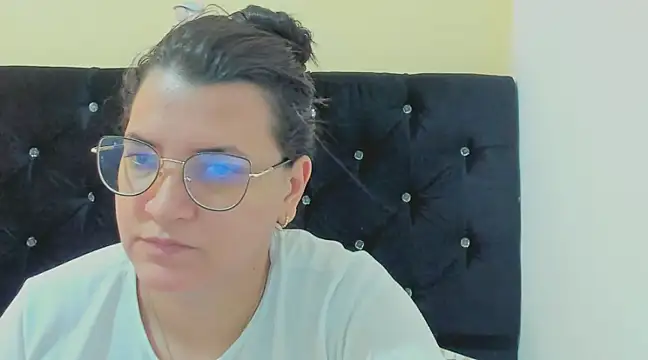 MARILYN GARCIA online show from December 17, 4:32 pm