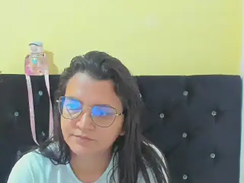 MARILYN GARCIA online show from December 20, 5:29 pm