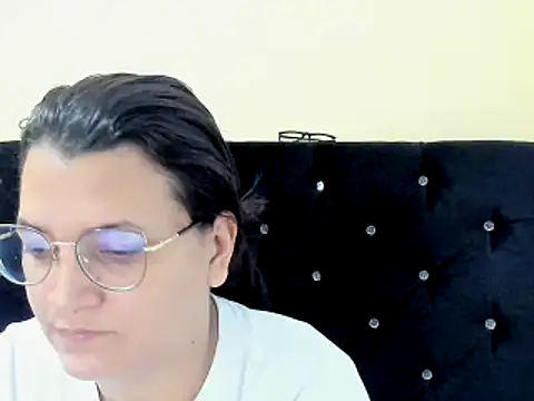 MARILYN GARCIA online show from December 22, 2:27 pm